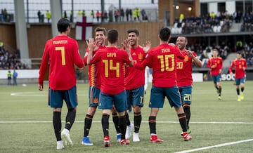 1-4. José Luis Gayá celebró el cuarto gol.