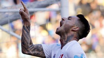 Ftbol, Audax Italiano vs. Universidad de Chile.
Copa Chile 2017.
El jugador de Universidad de Chile, Mauricio Pinilla, celebra su gol durante el partido de copa Chile contra Audax Italiano, disputado en el estadio Bicentenario de la Florida, Santiago, Chile.
30/08/2017
Ramon Monroy/Photosport******
Football, Audax Italiano vs. Universidad de Chile.
Copa Chile 2017.
Universidad de Chile«s Player,IMauricio Pinilla, celebrates after scoring against Audax Italiano, Copa Chile match at the, Bicentenario de La Florida stadium in Santiago, Chile. 30/08/2017
Ramon Monroy/Photosport.