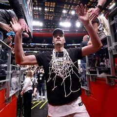 Will Zach Edey play in the NBA next season? What position could he be selected in the draft?