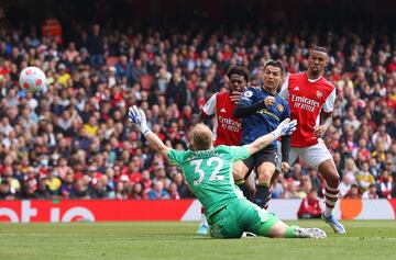  Sacó de centro el United, Matic decidió colgar el esférico al área del United y el portugués no perdonó para marcar el primero del Manchester United.