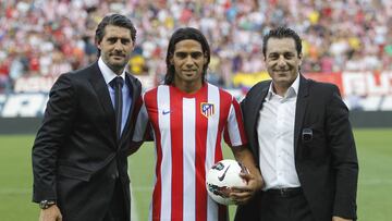 Futre, en la presentaci&oacute;n de Falcao con el Atl&eacute;tico.