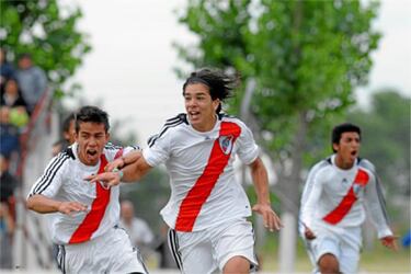 El Atlético estudia el fichaje de Giovanni Simeone
