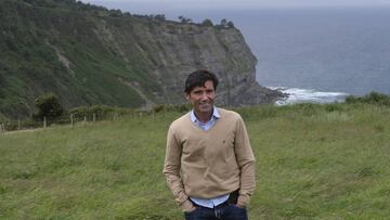 05/06/19 ENTREVISTA MARCELINO ENTRENADOR DEL VALENCIA EN CAREÑES ASTURIAS SU PUEBLO POSANDO