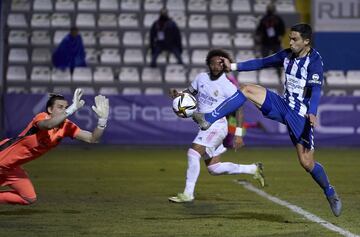 Juanan marcó el 2-1 en la prórroga y le dio la eliminatoria al Alcoyano.