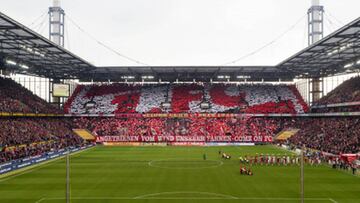 Colonia exhibe pancartas contra la reanudación de la Bundesliga