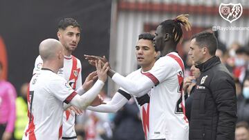 Falcao García, delantero del Rayo Vallecano, regresó luego de dos partidos ausente en el triunfo 2-0 ante Alavés en Vallecas. El Rayo se acerca a UCL