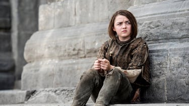 George R.R. Martin se reúne con la actriz de Arya Stark y sugiere un nuevo proyecto, ¿spin-off de ‘Juego de Tronos’?
