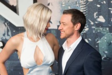 Jennifer Lawrence y James McAvoy  