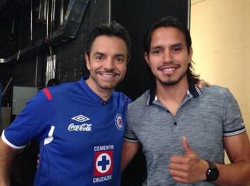 El reconocido actor mexicano tiene un gran amor por el Cruz Azul desde pequeño.