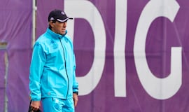 Oficial: Almada sucede a Carrión en el banquillo del Oviedo