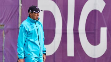 20/10/25
ENTRENAMIENTO VALLADOLID
Guillermo Almada entrenador