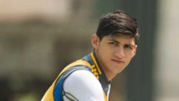 Pulido aún no debuta en la Superliga griega con el Olympiacos.