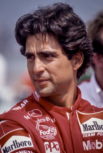 André Ribeiro falleció el 22 de mayo a los 55 años de edad de un cáncer del que apenas había informado a los más allegados. El piloto brasileño tuvo destacadas actuaciones en la Indy: en total sumó tres victorias, cuatro podios, dos poles y 466 vueltas lideradas, además de terminar 11º en 1996. Su primer triunfo, en Loudon en 1995, pasó a la historia como el primero de Honda en el automovilismo de Estados Unidos. Su gran momento, sin embargo, fue su éxito en Río de Janeiro, en 1996. Profeta en su tierra.