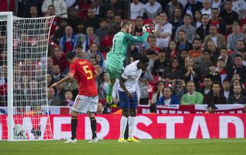 David de Gea in the move which led to Danny Welbeck's goal being ruled out.