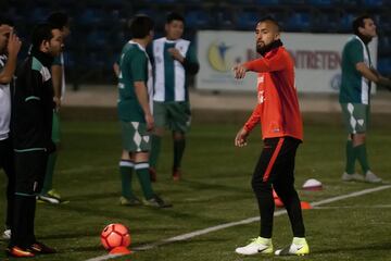 Santiago 30 Mayo 2017.
Arturo Vidal participa en actividad en el estadio que lleva su nombre.