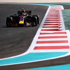 Red Bull lidera la primera sesión de la última carrera de 2018