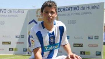 <b>ILUSIONADO.</b> Javi Fuego, nuevo jugador del Recreativo de Huelva, ha señalado que se encuentra muy ilusionado de jugar en primera división con el equipo andaluz.