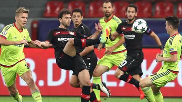 El Leverkusen busca el liderato y Chicharito romper su sequía