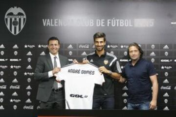 17/07/14. Presentación de André Gomes con Amadeo Salvo y Rufete.