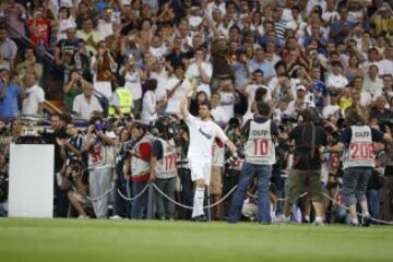 El 24 de agosto de 2009 Xabi Alonso fue presentado como nuevo jugador del Real Madrid.