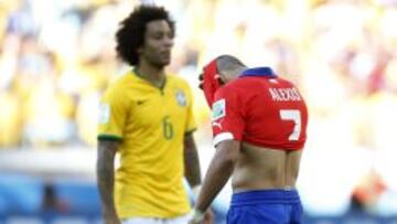 Alexis S&aacute;nchez y el lamento despu&eacute;s de la derrota con Brasil.