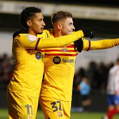 Aprobados y suspensos del Barcelona: Fermín y Raphinha evitan la debacle