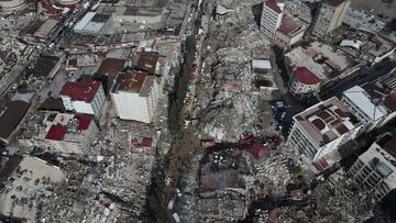 La embajada de Turquía en México habilitó un centro de acopio para ayudar a los damnificados por el sismo de 7.8 grados que ha dejado más de 8,000 muertos.