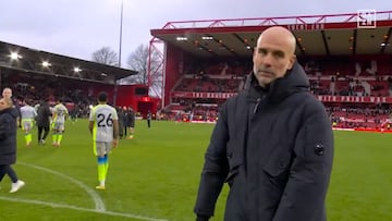 Él solo quería celebrar con los suyos: el controvertido gesto de Guardiola que ha llamado la atención en redes