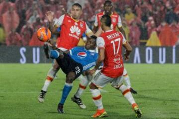 Después de dos años, el rojo ganó un clásico. Fue 2-1 con goles de Gómez y Arango.
