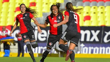 Las Margaritas iniciaron con el pie derecho el campeonato de la Liga MX Femenil, pues con doblete de Joana Robles, han obtenido sus primero 3 puntos.