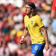 Filipe Luis obtiene recompensa: caer para volver a levantarse