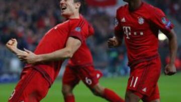 Lewandowski celebra uno de sus goles.