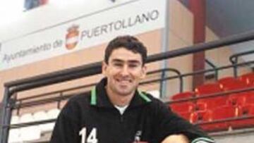 <b>Perita en dulce para abrir boca</b>
El representante español abre la competición en el Municipal de Puertollano (Ciudad Real) ante el Fire Fox japonés. Sobre el papel, una perita en dulce para el equipo español, que buscará la goleada para que le pueda valer el empate el próximo sábado ante el Benfica de Lisboa, rival en el grupo.