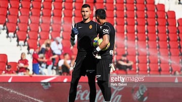 Greif y Leo Román en un entrenamiento con el Mallorca. (Photo by Rafa Babot/Getty Images)
