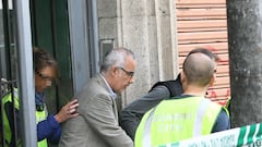 SANTIAGO DE COMPOSTELA, SPAIN - SEPTEMBER 26:  Journalist Alfonso Basterra is detained on suspicion of homicide of their adopted Chinese-born, 12-year-old daughter, Asunta Yong Fang Basterra Porto, on September 26, 2013 in Santiago de Compostela, Spain. His daughter's body was found in September 22nd in woodland near the northwestern city of Santiago de Compostela.  (Photo by Europa Press/Europa Press via Getty Images)