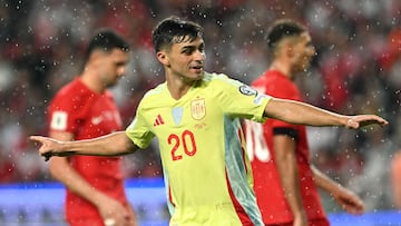 Spain's midfielder #20 Pedri celebrates after scoring Spain's sixth goal during the FIFA World Cup 2026 Group E qualification football match between Turkey and Spain at the Konya Buyuksehir Belediye Stadium, in Konya, on September 7, 2025. (Photo by Ozan KOSE / AFP)