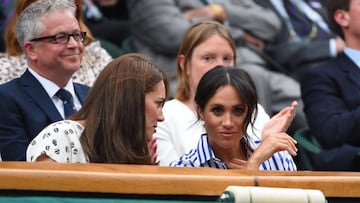 Las duquesas de Sussex y Cambridge acudieron sin sus esposos para presenciar la final femenil de Wimbledon entre Serena Williams y Angelique Kerber.