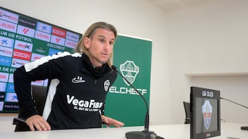 26/04/24 
ELCHE 
RUEDA DE PRENSA 
BECCACECE 
