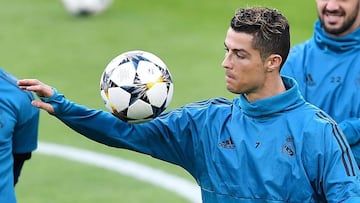 Cristiano Ronaldo en un entrenamiento en Tur&iacute;n