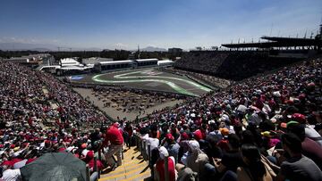 El magn&iacute;fico aspecto que present&oacute; el Foro Sol durante el GP de M&eacute;xico 2016.