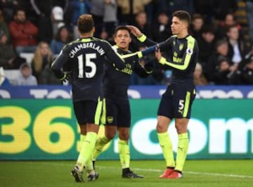 Alexis Sánchez brilló en la goleada de Arsenal. 