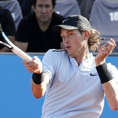 Jarry tuvo un debut triunfal