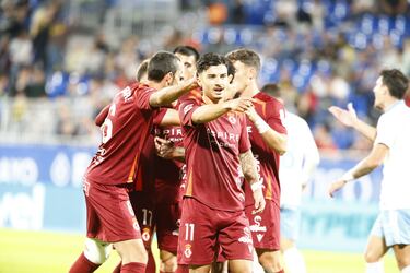 Empezó en el banquillo y tras salir en el 73, solo necesitó un minuto para dejar su impronta con un gran gol, con un disparo colocado. No se conformó y once minutos después volvió a anotar.