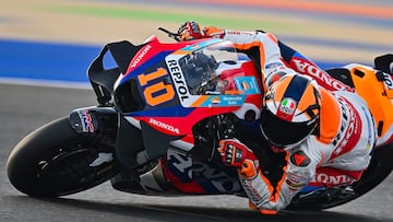 Luca Marini con la RC213V del Repsol Honda durante la Pr¨¢ctica del GP de Qatar de MotoGP 2024.