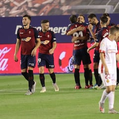 Los goles de Adrián e Iñigo Pérez dejan a Osasuna décimo