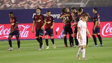 Los goles de Adrián e Iñigo Pérez dejan a Osasuna décimo