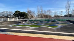 Pump Track del parque deportes urbanos Villaverde con, bowl, bmx flatland, parkour y calistenia en Plata y Castañar, Villaverde, Madrid Sur.