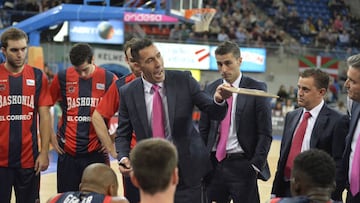 El Valencia machaca al Baskonia y Pablo Prigioni dimite