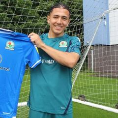 Ian Poveda, emocionado por brillar en Blackburn Rovers