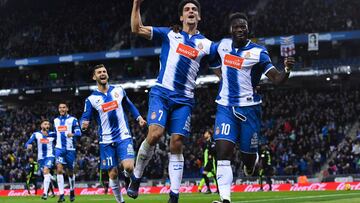 BARCELONA, SPAIN - DECEMBER 11: Felipe Caicedo (R) of RCD Espanyol celebrates with his team mate Gerard Moreno after scoring his team's first goal during the La Liga match between RCD Espanyol and Real Sporting de Gijon at Cornella-El Prat stadium on December 11, 2016 in Barcelona, Spain. (Photo by David Ramos/Getty Images)